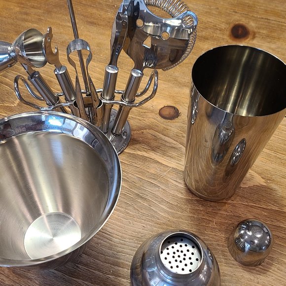 WMF Cromargan Funny Faces 8 Piece Cocktail Shaker Set - Picture 2 of 3